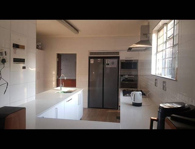 3 BEDROOM TOWNHOUSE FOR SALE IN BOKSBURG SOUTH
